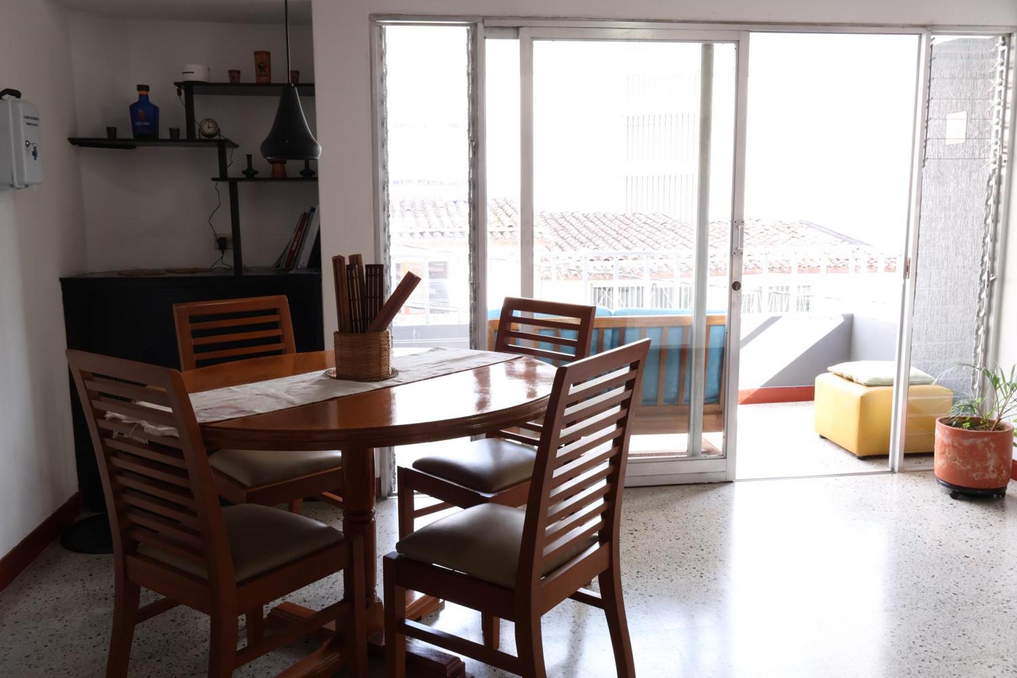 Homestay Living Poblado Manila 301 F Individual