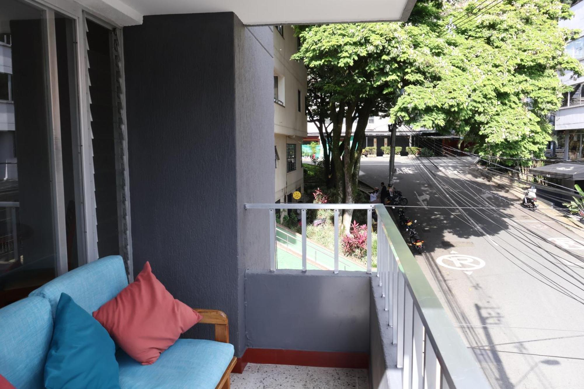 Living Poblado Manila 301 F Individual