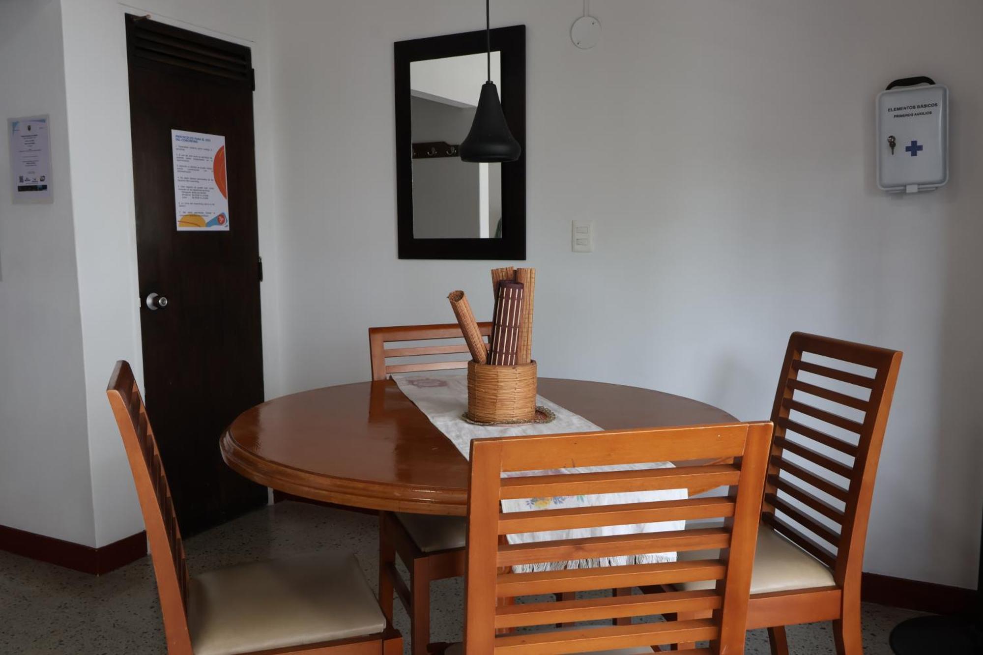 Homestay Living Poblado Manila 301 F Individual