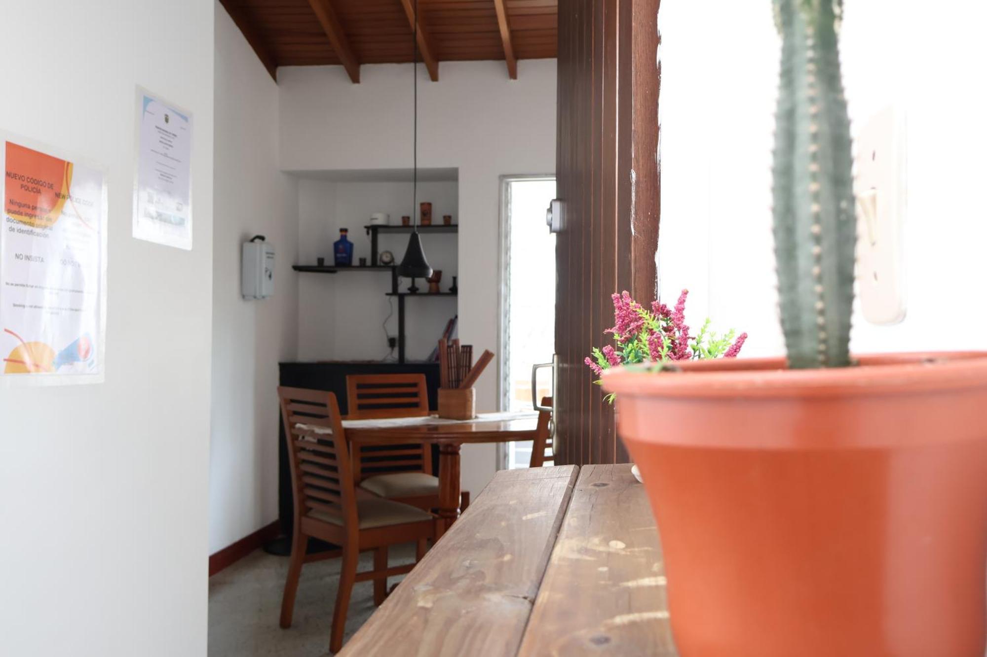 Living Poblado Manila 301 F Individual Medellin